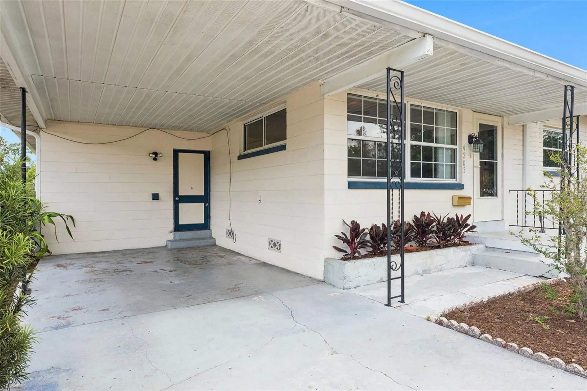 4203 Kildaire Avenue Orlando FL 32812