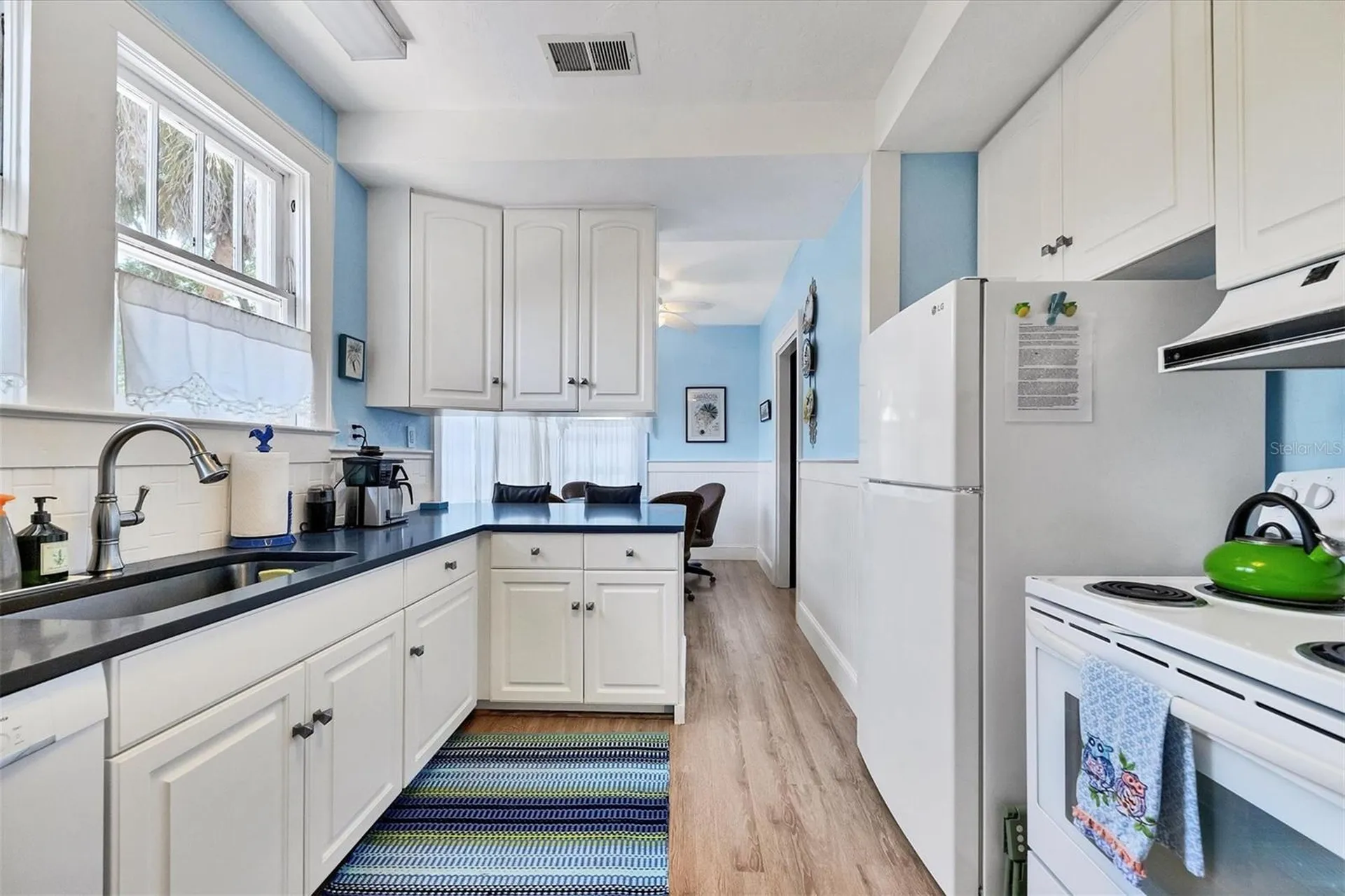1676 Oak Street Sarasota FL 34236