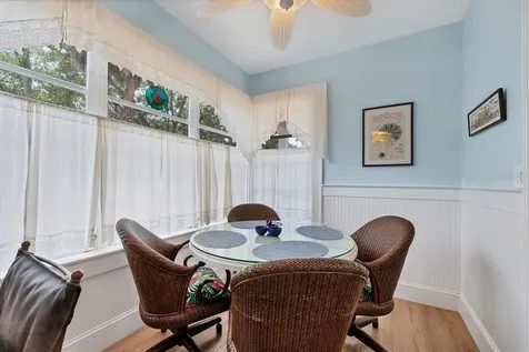 1676 Oak Street Sarasota FL 34236