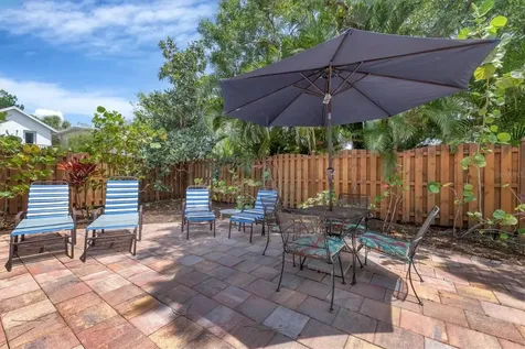 1676 Oak Street Sarasota FL 34236