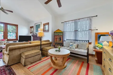 1676 Oak Street Sarasota FL 34236
