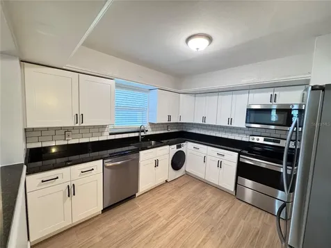 662 Union Street Dunedin FL 34698
