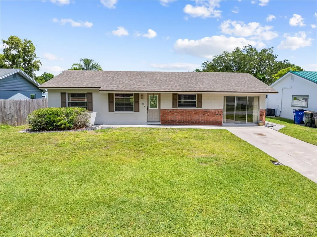 309 Georgia Avenue St Cloud FL 34769