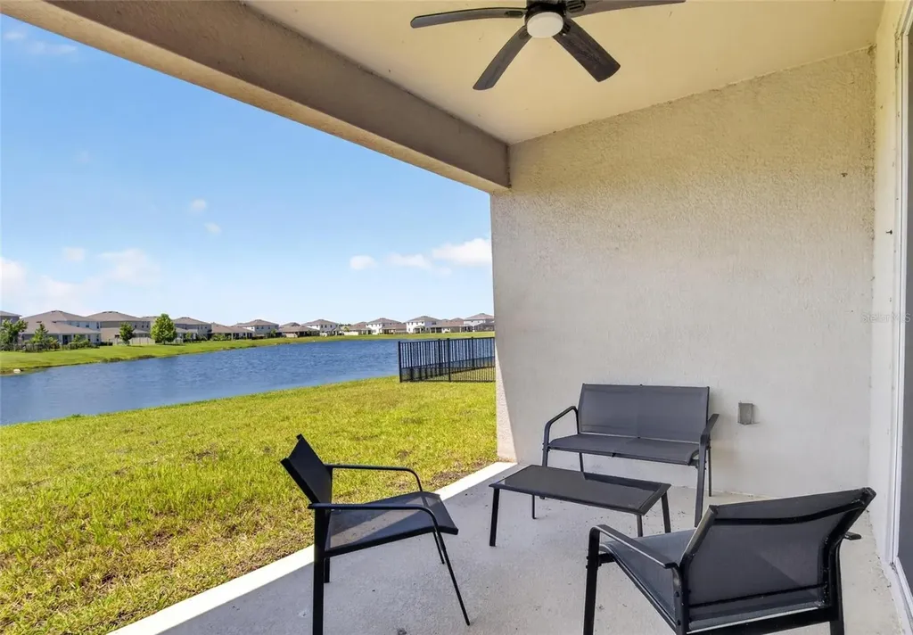 152 Bright Ibis Avenue Apollo Beach FL 33572