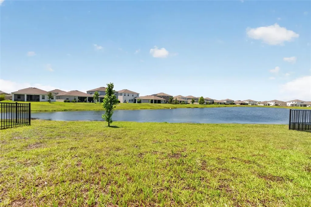 152 Bright Ibis Avenue Apollo Beach FL 33572