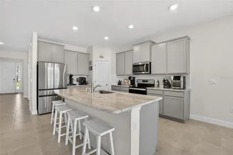 152 Bright Ibis Avenue Apollo Beach FL 33572