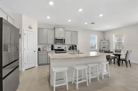 152 Bright Ibis Avenue Apollo Beach FL 33572