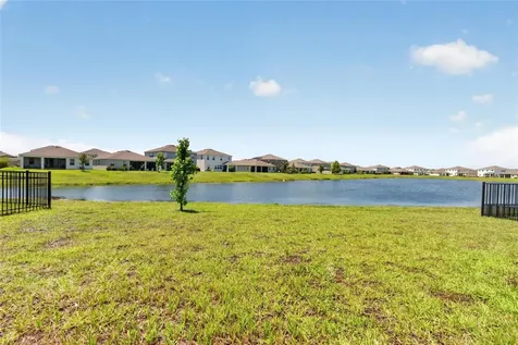 152 Bright Ibis Avenue Apollo Beach FL 33572