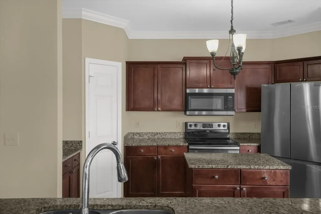 163 Villa Di Este Terrace Lake Mary FL 32746