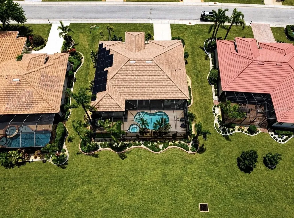 2208 Myrtle Vista Court Sun City Center FL 33573