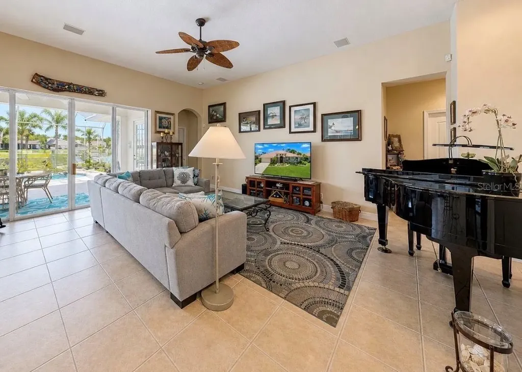 2208 Myrtle Vista Court Sun City Center FL 33573