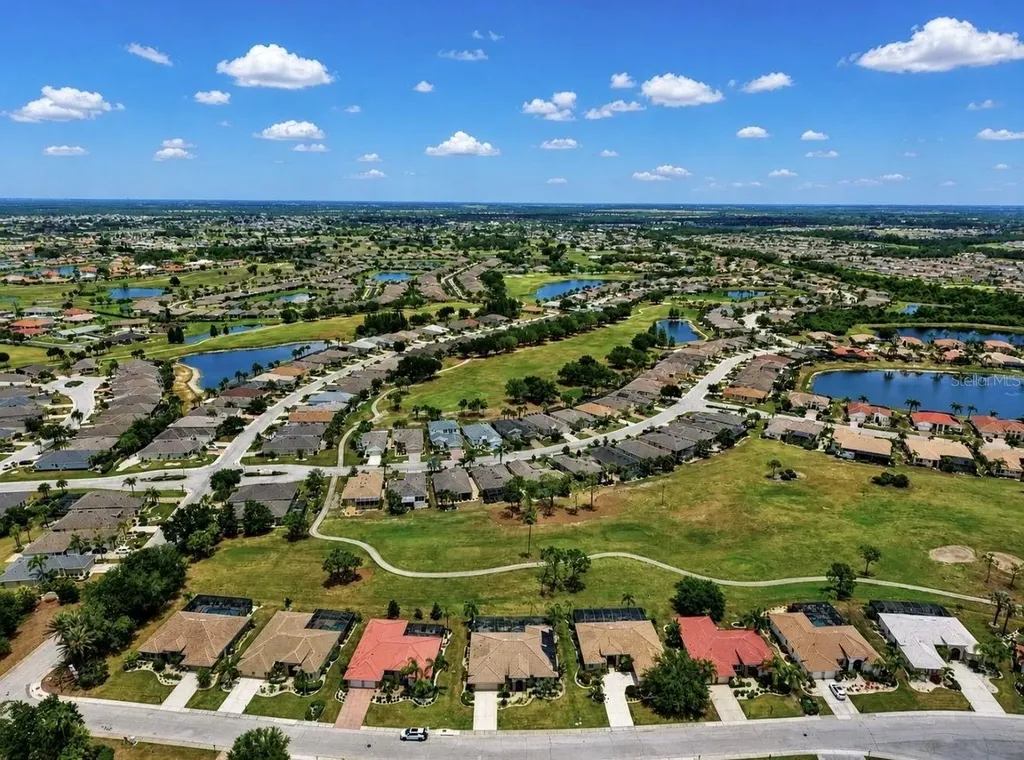2208 Myrtle Vista Court Sun City Center FL 33573