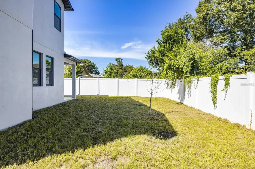4205 W Arch Street Tampa FL 33607