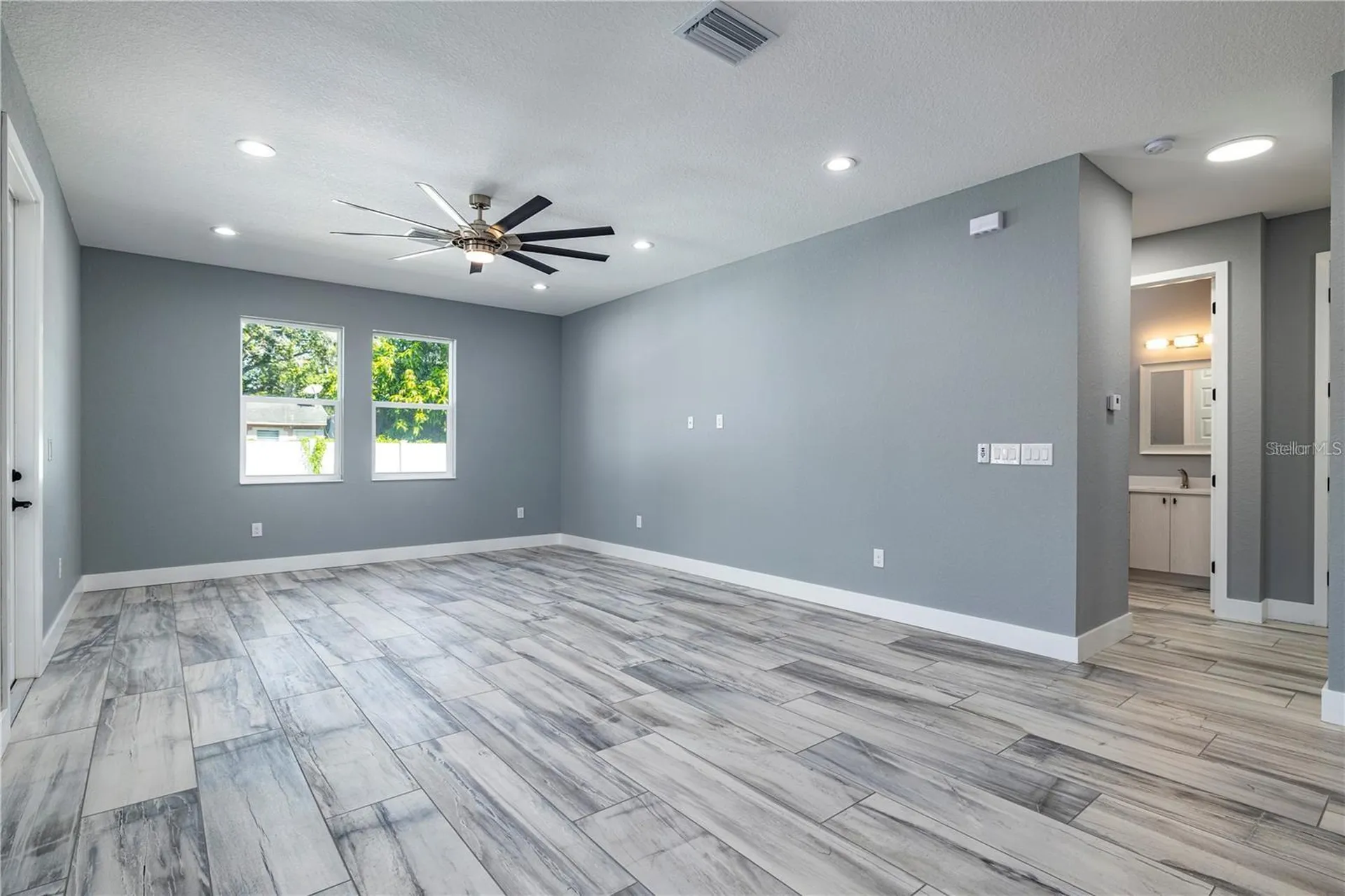 4205 W Arch Street Tampa FL 33607