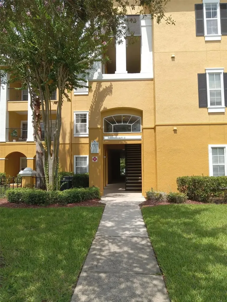 3707 Conroy Road Orlando FL 32839