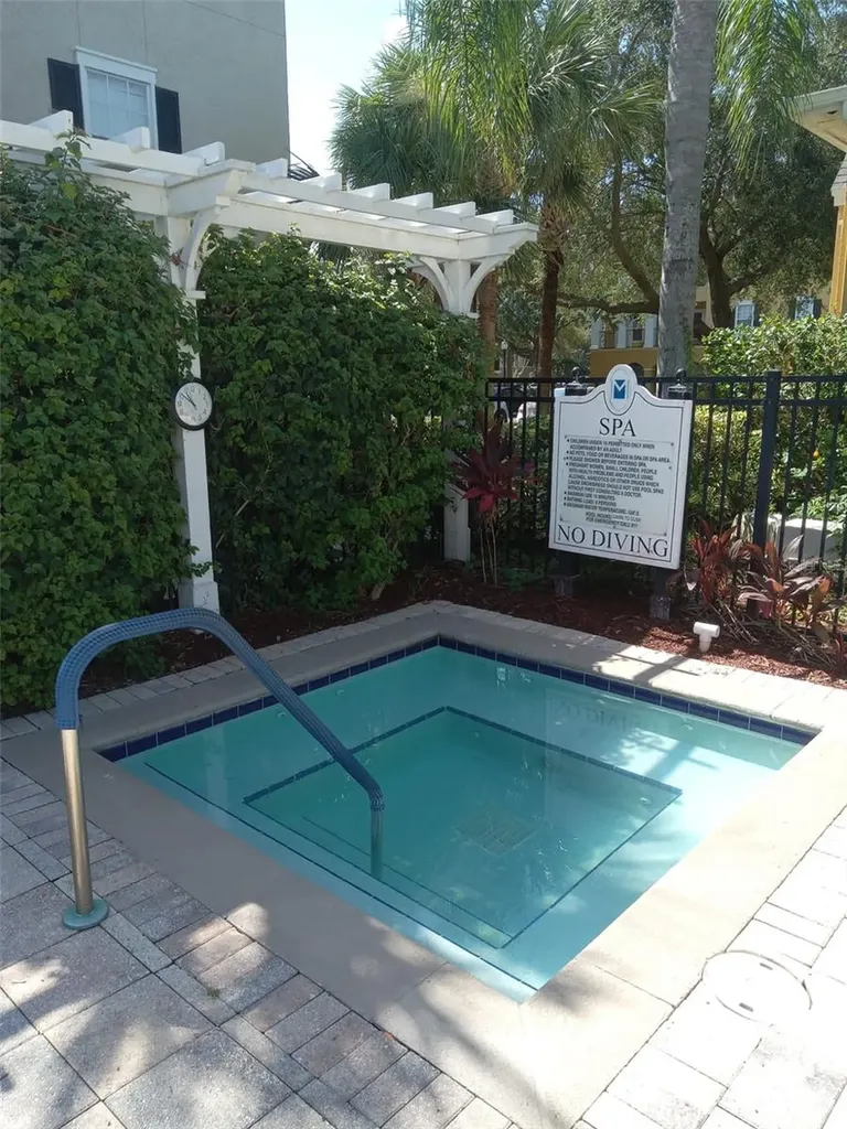 3707 Conroy Road Orlando FL 32839