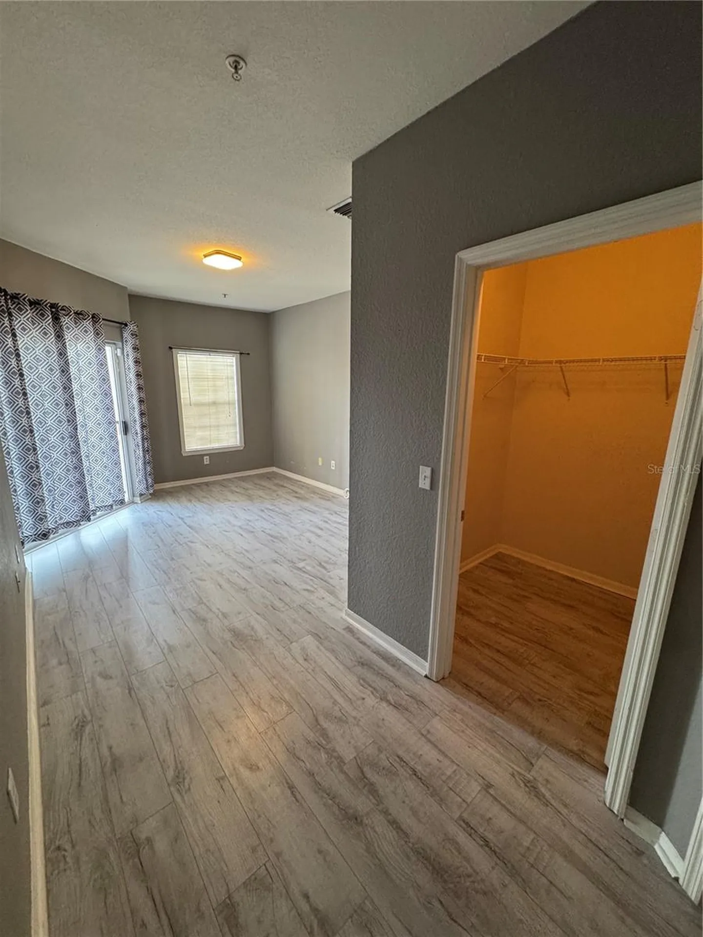 3707 Conroy Road Orlando FL 32839