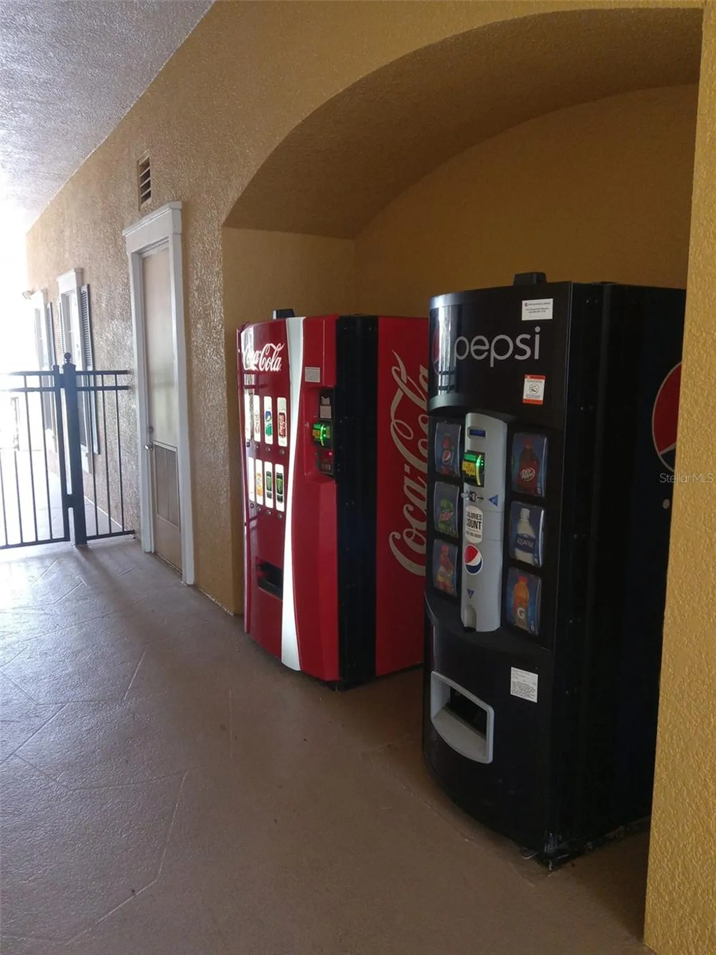 3707 Conroy Road Orlando FL 32839