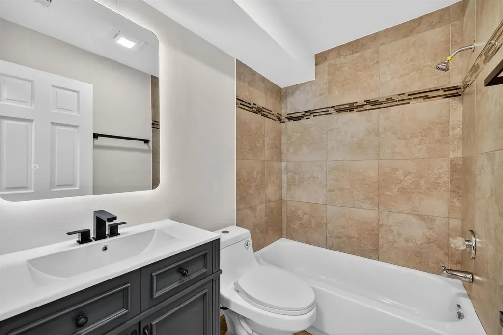 6801 17th Street S St Petersburg FL 33712