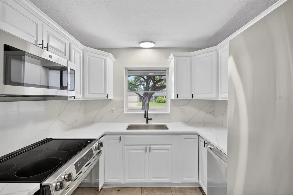 6801 17th Street S St Petersburg FL 33712