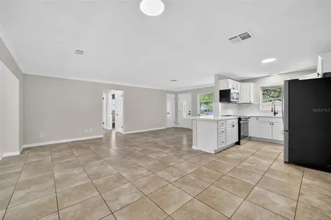 6801 17th Street S St Petersburg FL 33712