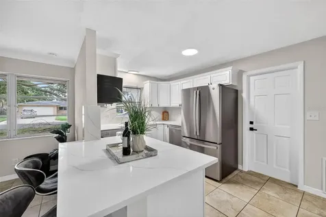 6801 17th Street S St Petersburg FL 33712