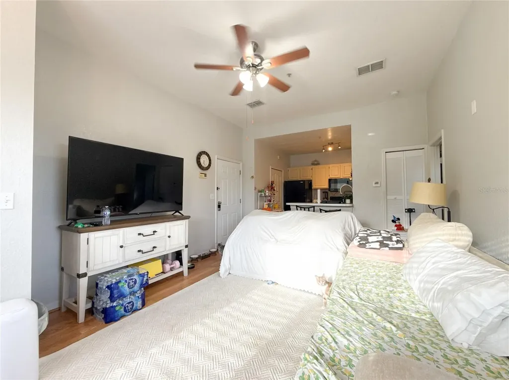 8927 Legacy Court Kissimmee FL 34747
