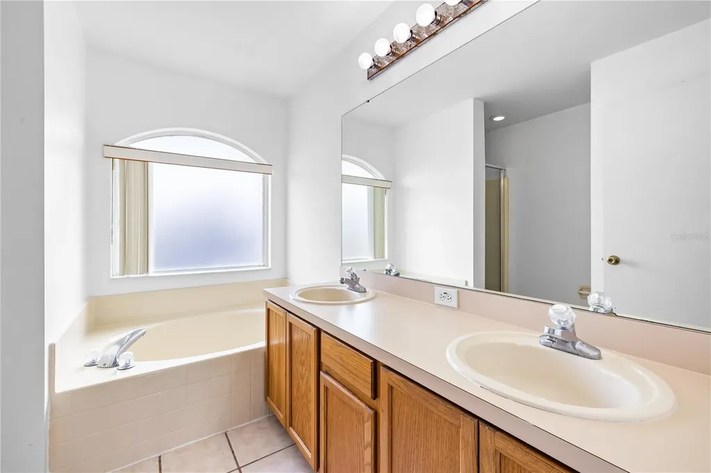 1212 Sandbrook Drive Orlando FL 32824