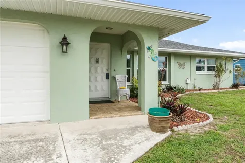 140 Barre Drive NW Port Charlotte FL 33952