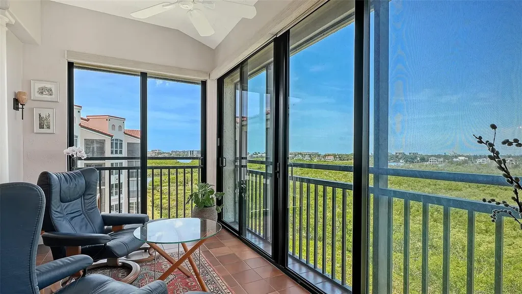5420 Eagles Point Circle Sarasota FL 34231