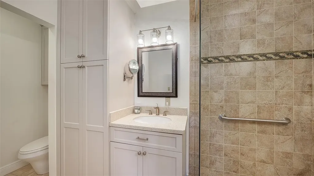 5420 Eagles Point Circle Sarasota FL 34231