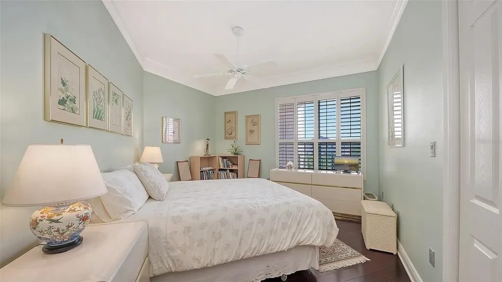 5420 Eagles Point Circle Sarasota FL 34231