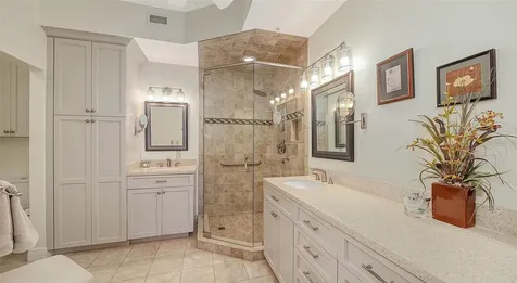 5420 Eagles Point Circle Sarasota FL 34231