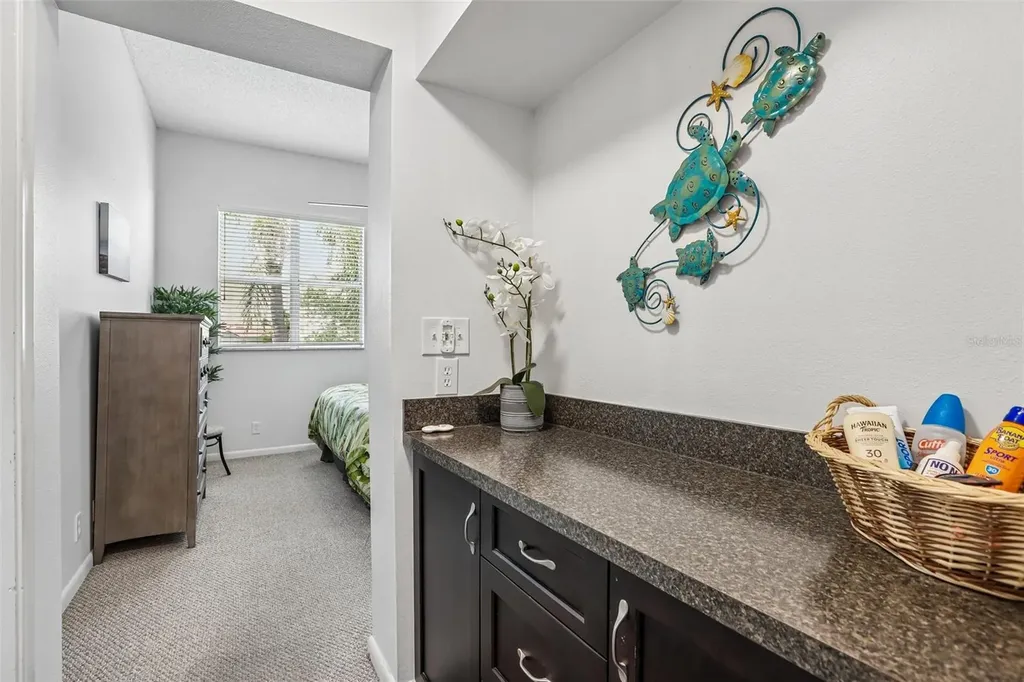 6085 Bahia Del Mar Boulevard St Petersburg FL 33715
