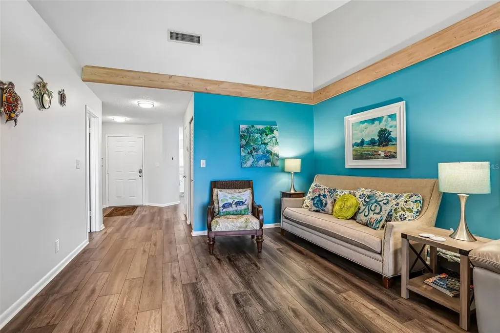 6085 Bahia Del Mar Boulevard St Petersburg FL 33715