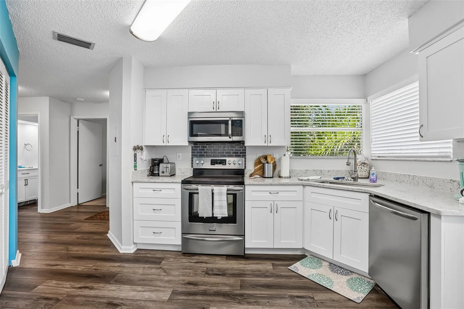 6085 Bahia Del Mar Boulevard St Petersburg FL 33715