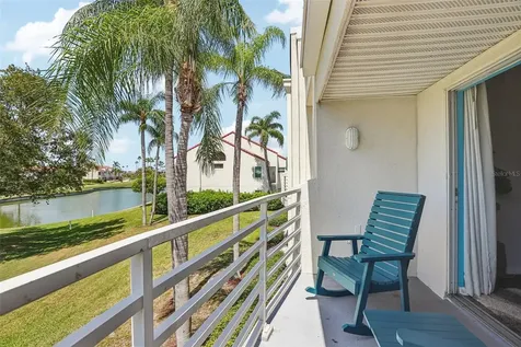 6085 Bahia Del Mar Boulevard St Petersburg FL 33715