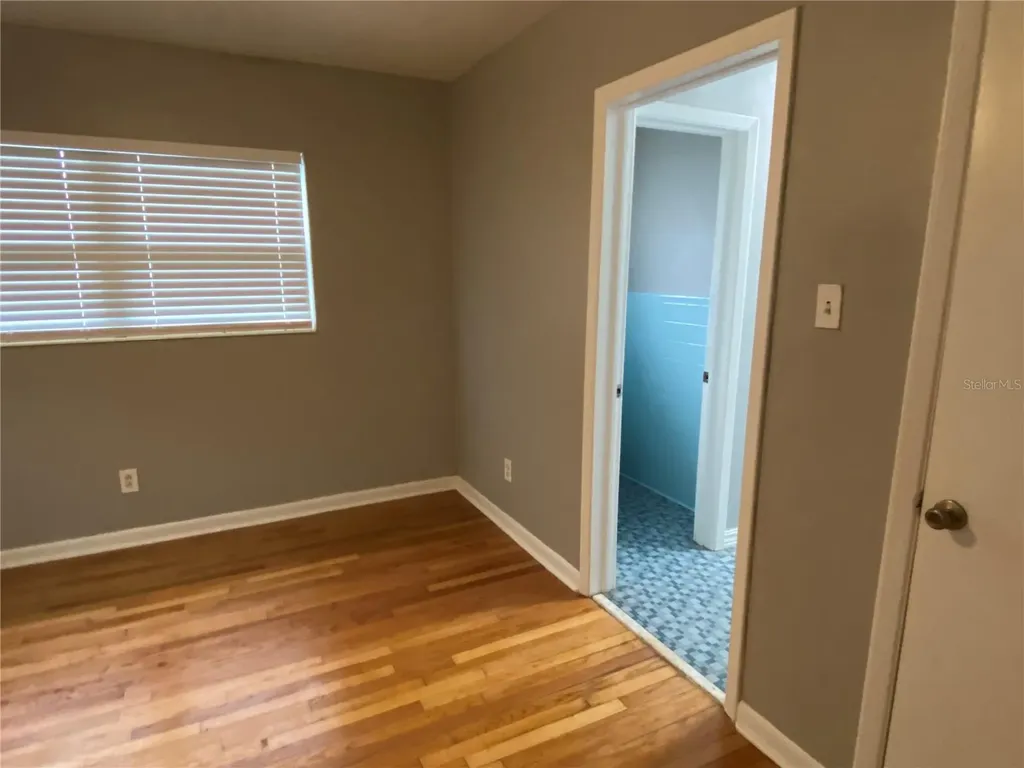 1908 W Saint Louis Street Tampa FL 33607