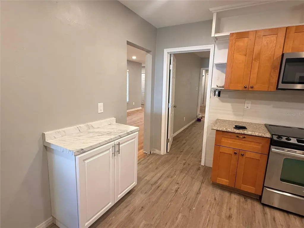 1908 W Saint Louis Street Tampa FL 33607