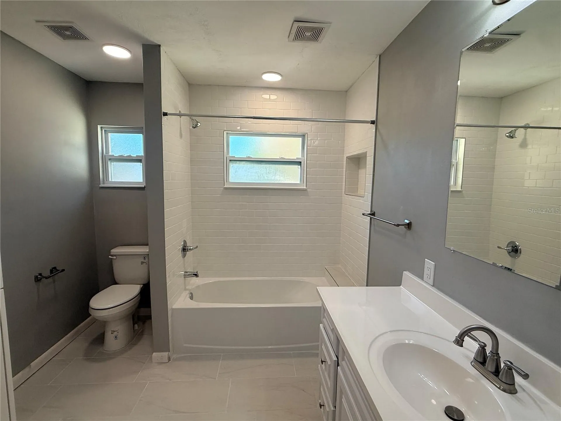 1908 W Saint Louis Street Tampa FL 33607