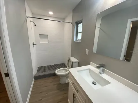 1908 W Saint Louis Street Tampa FL 33607