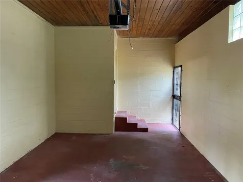 1908 W Saint Louis Street Tampa FL 33607