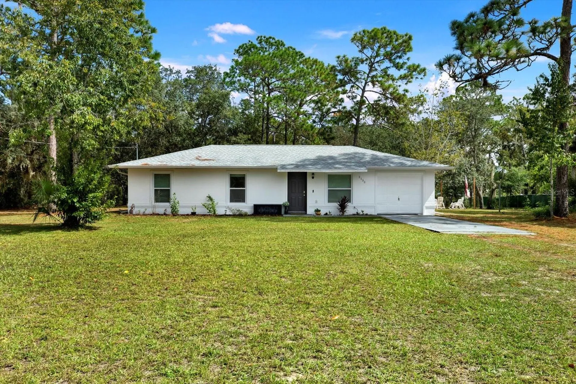 2133 S Colonial Avenue Homosassa FL 34448