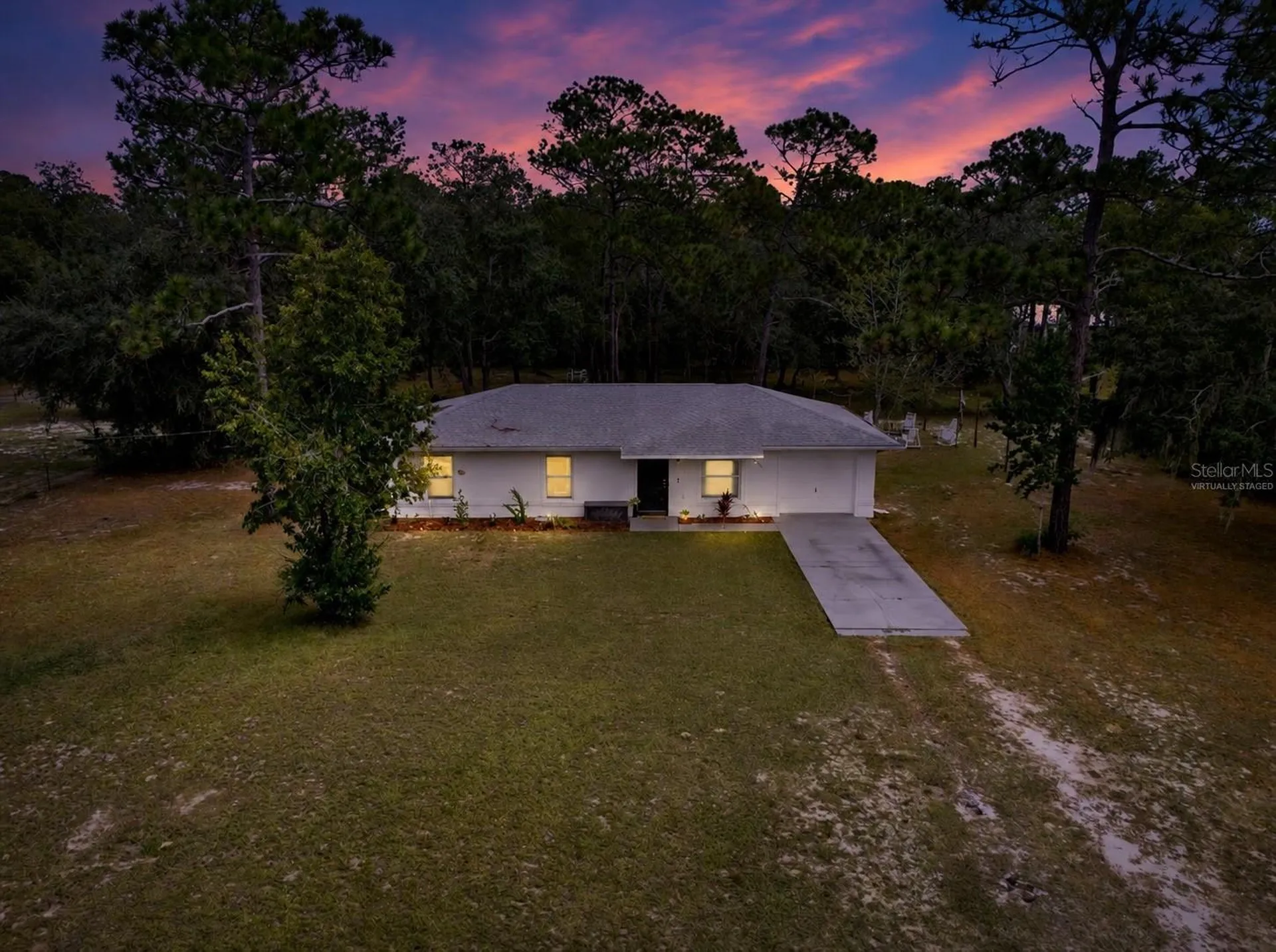 2133 S Colonial Avenue Homosassa FL 34448