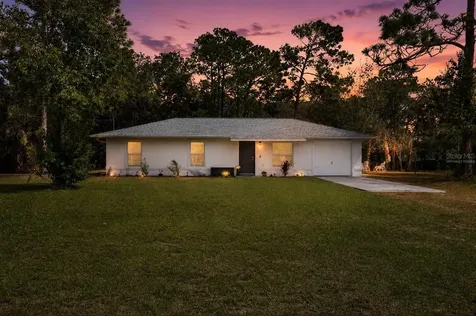 2133 S Colonial Avenue Homosassa FL 34448