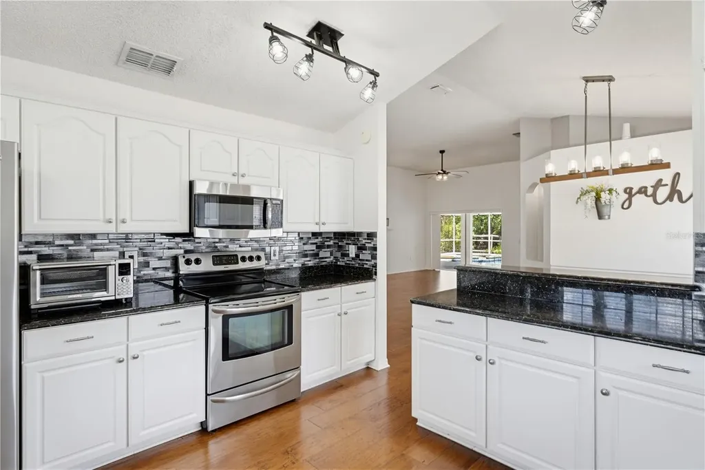 10236 Charleston Corner Road Tampa FL 33635