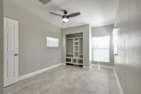 3815 1st Avenue N St Petersburg FL 33713