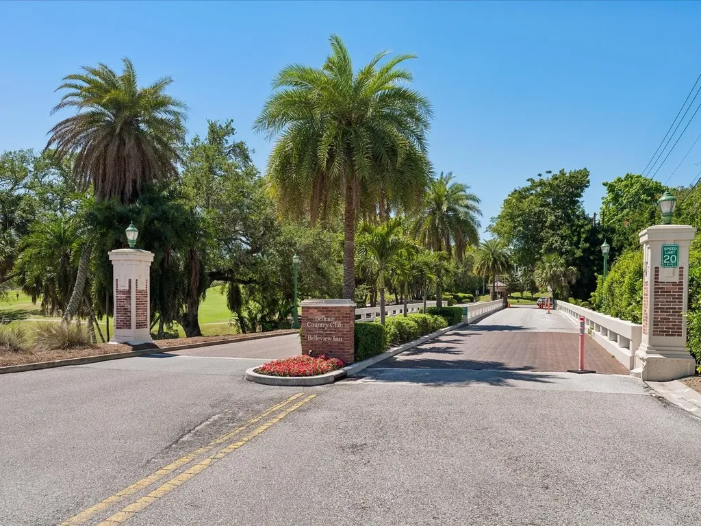 433 St Andrews Drive Belleair FL 33756