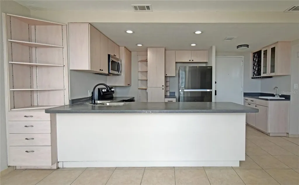 4015 Bayshore Boulevard Tampa FL 33611
