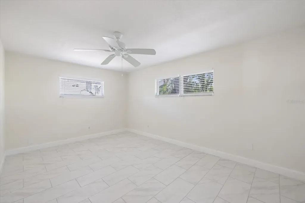 5151 Oakmont Place Sarasota FL 34242